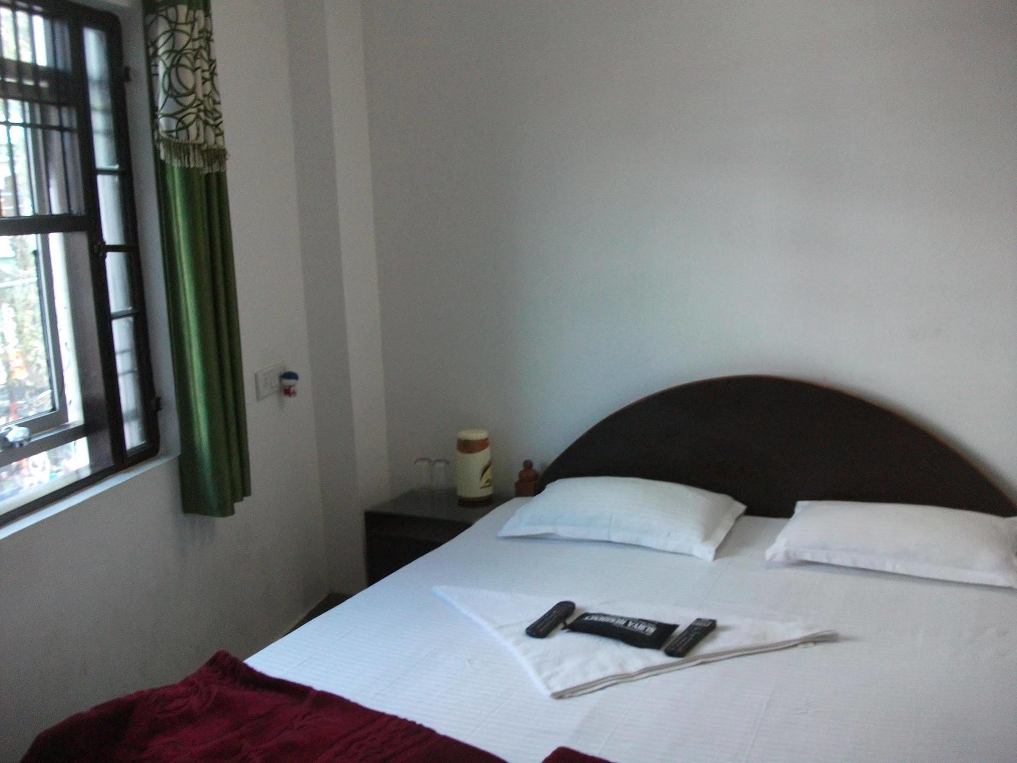 Surya Residency Paying Guest House Βαρανάσι Εξωτερικό φωτογραφία